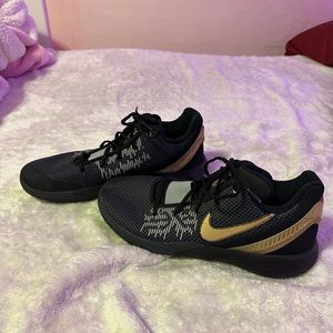 Men’s Basketball Shoes